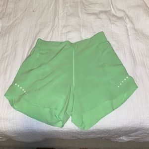 Lululemon Special Edition 4” HR Hotty Hots
